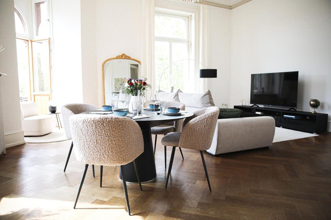 Palais Passy~Design Suite Mit Ausblick Im Zentrum Wiesbaden Exteriör bild